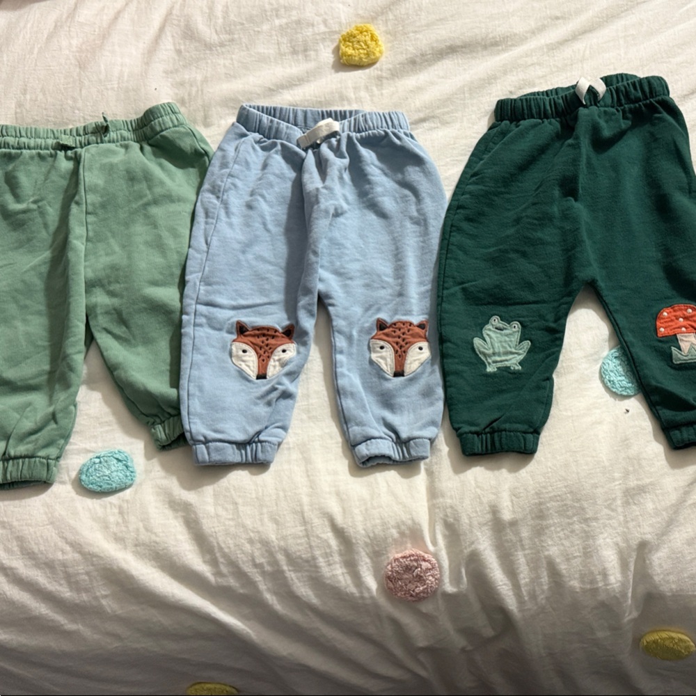 Hanna Andersson Colorful Animal Print Bottoms Set size 12-18months
